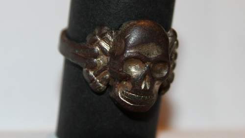 My alpaca skull ring