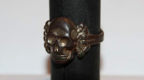 My alpaca skull ring