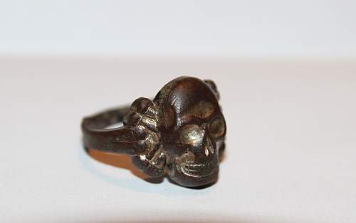 My alpaca skull ring