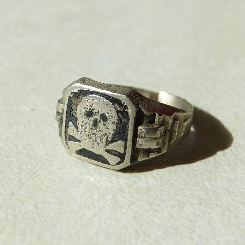 More Totenkopf rings