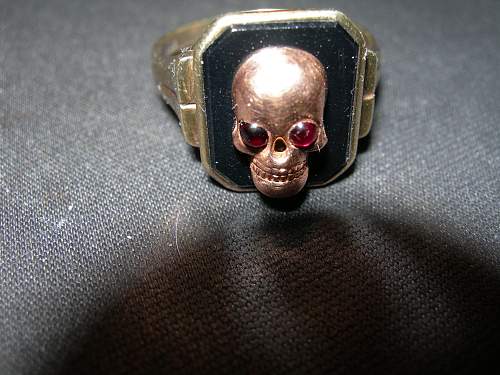 More Totenkopf rings