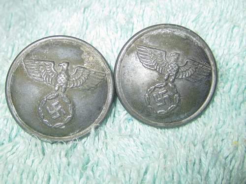 German Officer Buttons?