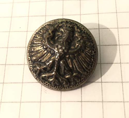 unknown Button  with an eagle