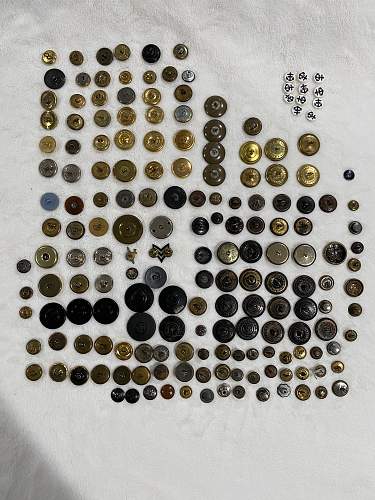 Lots of old war buttons, help with identification