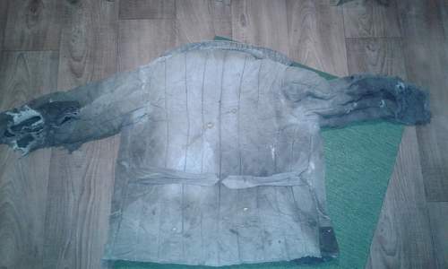 Identifying a telogreika jacket