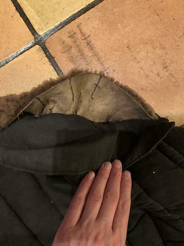 Identifying a telogreika jacket