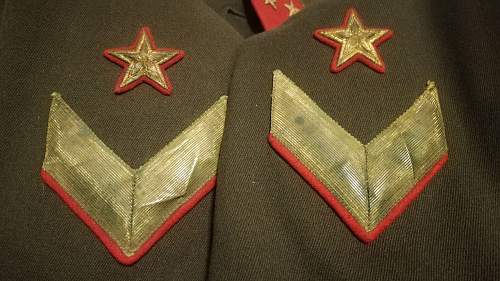 Major General tunic of the 1940 regulations.