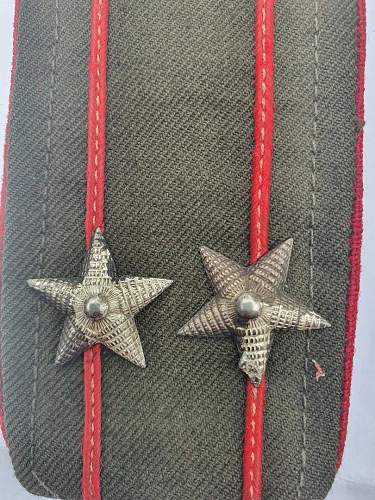 Russian shoulder boards and collar badges. Coastal artillery?