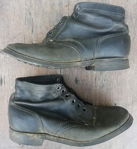 M38 Low boots.