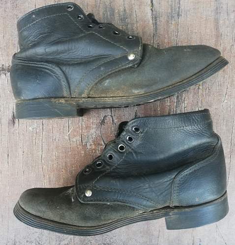 M38 Low boots.