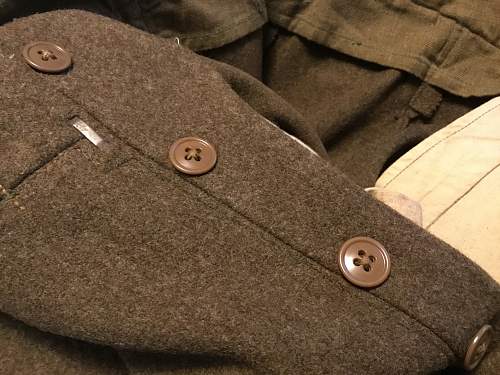 Identifying Wartime enlisted trousers