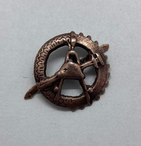 Collar badge