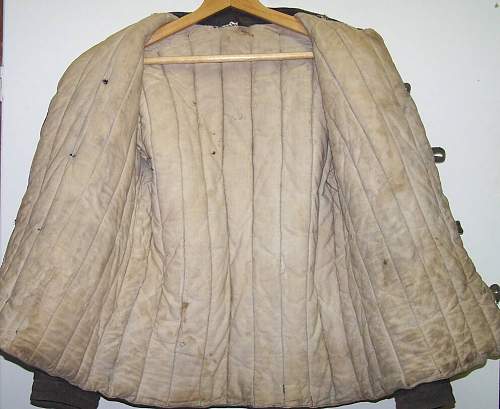 Identifying a telogreika jacket