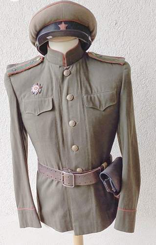 Uniform officer motorised troops