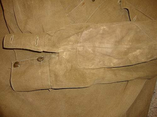 HELP!! is this ww2 era Russian uniform