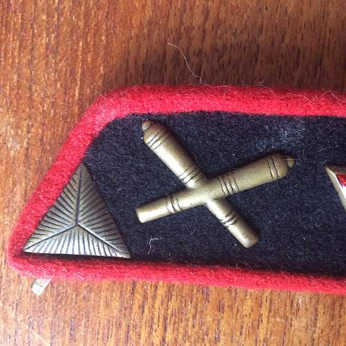 M35 artillery collar tabs Real or fake/semi fake