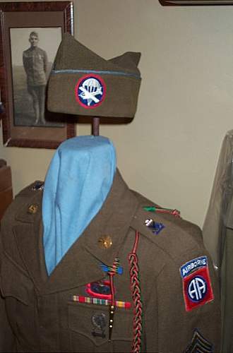 US 17th and 82nd Airborne Ike Jacket, Hat and Boots