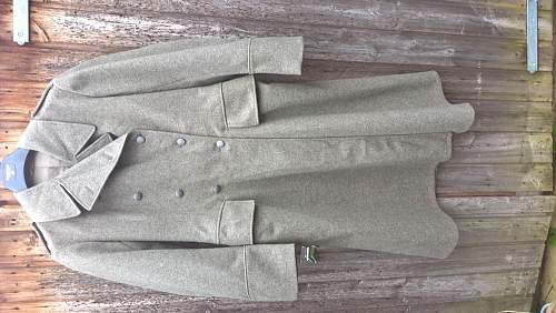 1945 Swedish M39 Greatcoat/ trench coat question