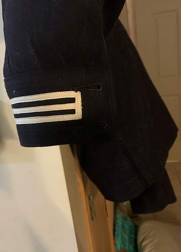 Mystery US Navy Uniform.