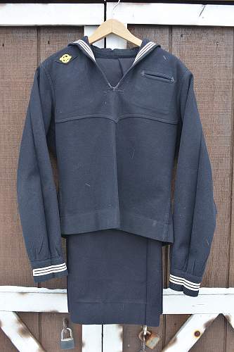 Identified Navy Jumper 1.