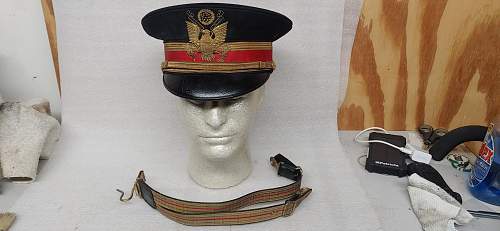 Help Identify this Officers Visor Please