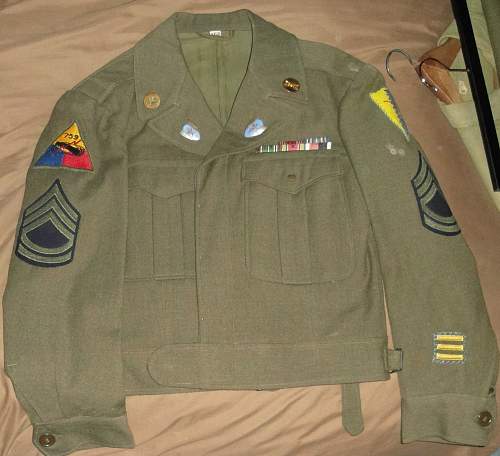 Need Help identifying PINs/PATCHes on uniform and garrison please