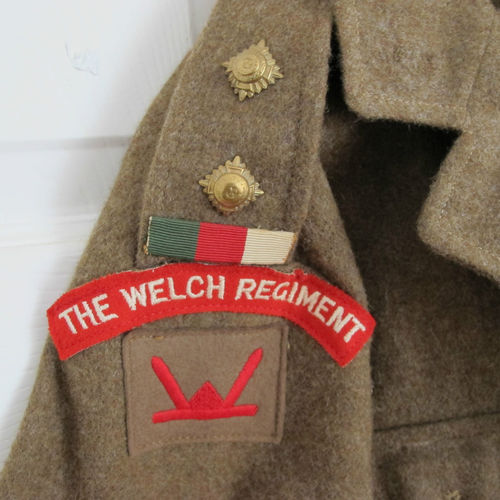 Welch regiment Welsh div BD &amp; trousers