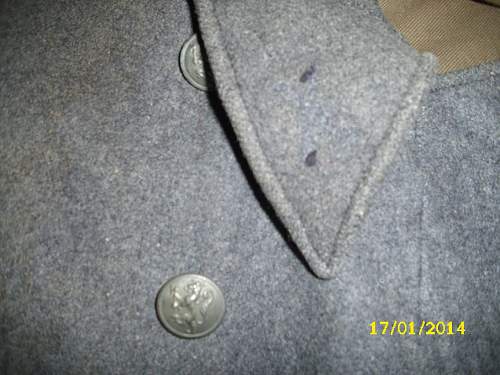 Need help on this swedish overcoat