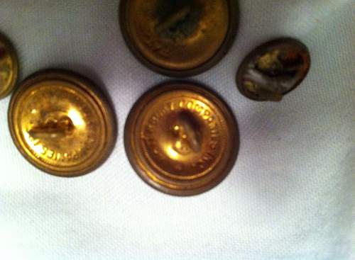 Military Buttons- Help identifying