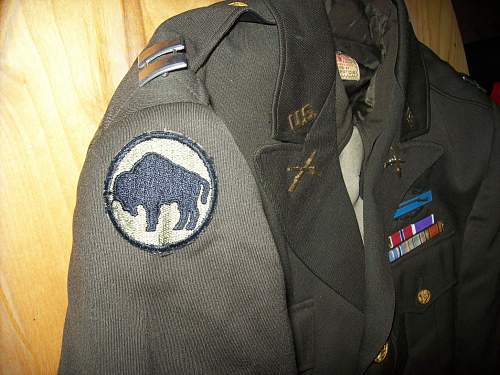 US 92nd Infantry Division Captains uniform