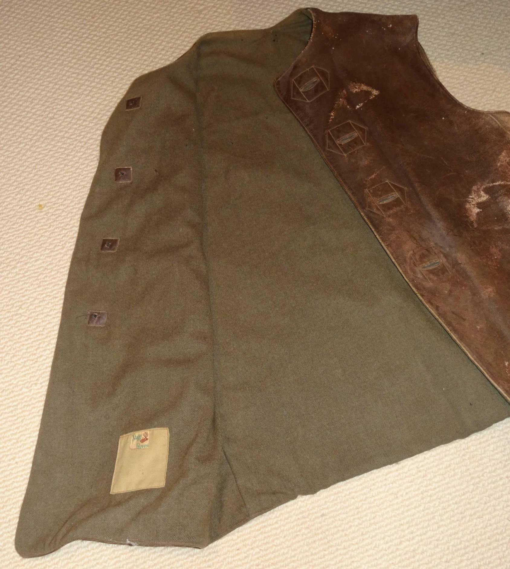 Need help! WW2 or WW1 Australian made and issued Jerkin