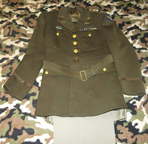 USAAF WW2 Captain's 8th Army Air Force Bombardier's dark green service tunic