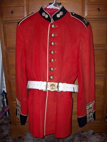 Royal Grenadiers Tunic  help