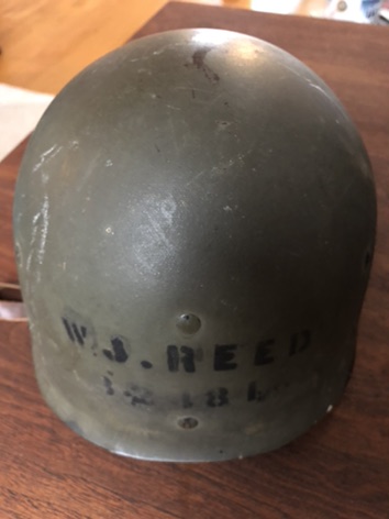 What do you think of this USMC ww2 helmet lot ?