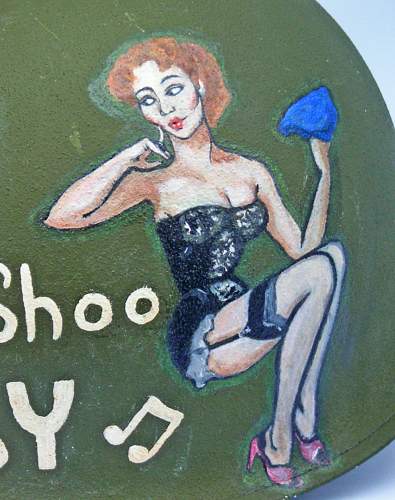 WW2 Style M1 Pin-Up art Memorial lid.