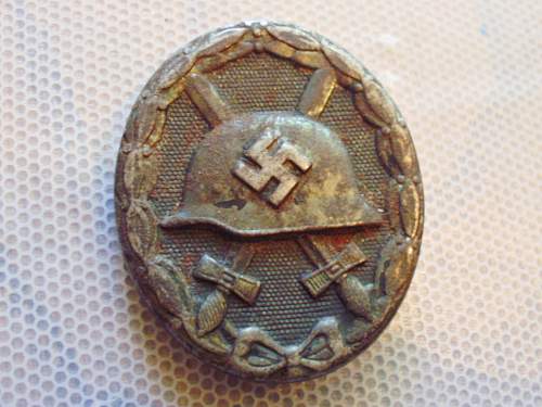 1939 Black Wound Badge (1939 Verwundetenabzeichen im Schwartz)