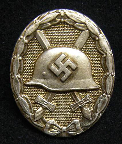 Verwundetenabzeichen 1939 in Silber, Hollow L/11, Wilhelm Deumer