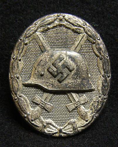 Verwundetenabzeichen 1939 in Silber, 127, Moritz Hausch A.G