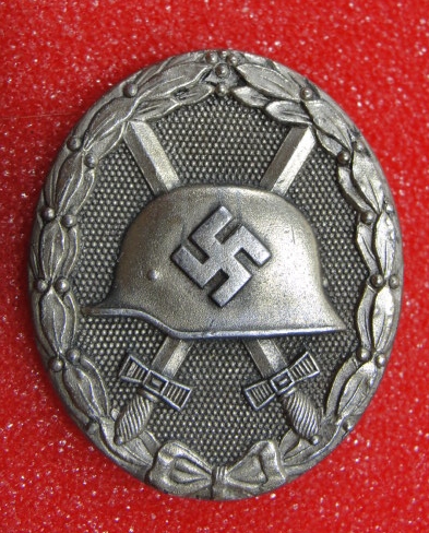 Wound Badge (Verwundetenabzeichen?) in Silber Marked &quot;65&quot;