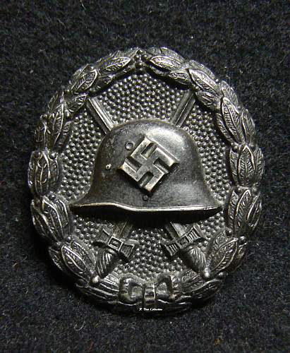 Verwundetenabzeichen Condor Legion in Schwarz, or, 1st Form.