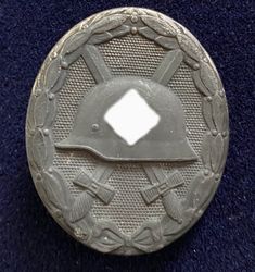 Verwundetenabzeichen in Silber authentication