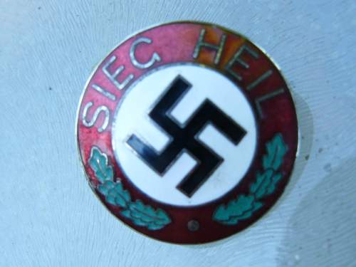 Verwundetenabzeichen,Large Eagle,Strange Sieg Heil Pin