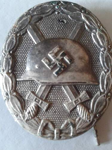 Verwundetenabzeichen in Silver