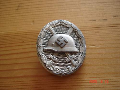 Silver wound badge