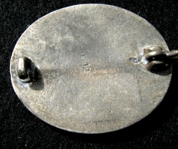 Silver l/12 wound badge???????