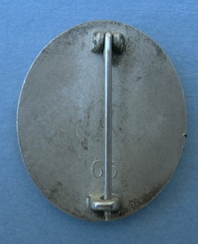 Silver l/12 wound badge???????