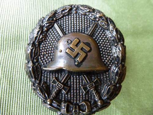 Verwundetenabzeichen Condor Legion in Schwarz First Pattern Wound Badge, Opinions Needed!