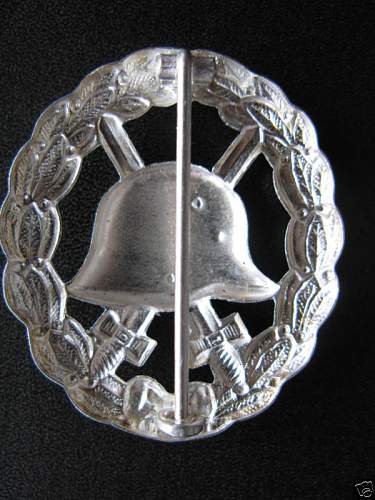 WW2 German Army  WOUND BADGE produced  after WW2