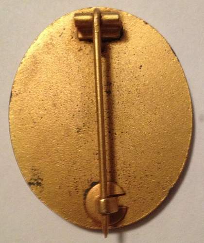 My Verwundetenabzeichen 1939 in Gold.