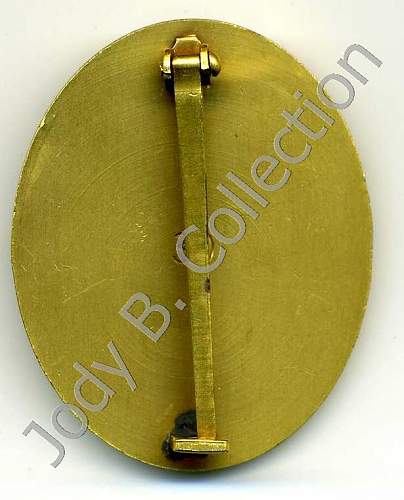 Verwundetenabzeichen (Gold Wound Badge)  in Gold, Marked 30